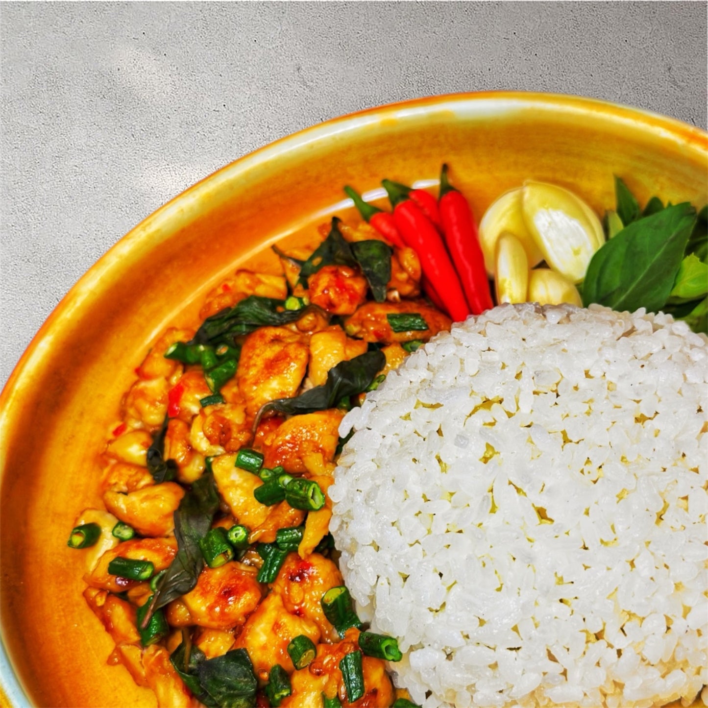 打拋雞胸肉粒飯(400g)